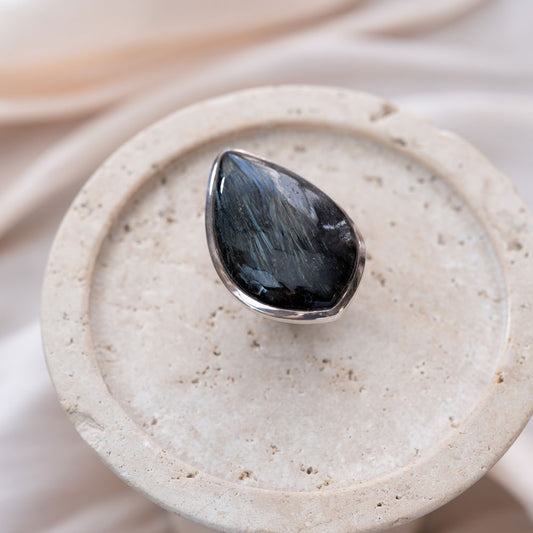 Numite(ヌーマイト)リング 天然石 指輪